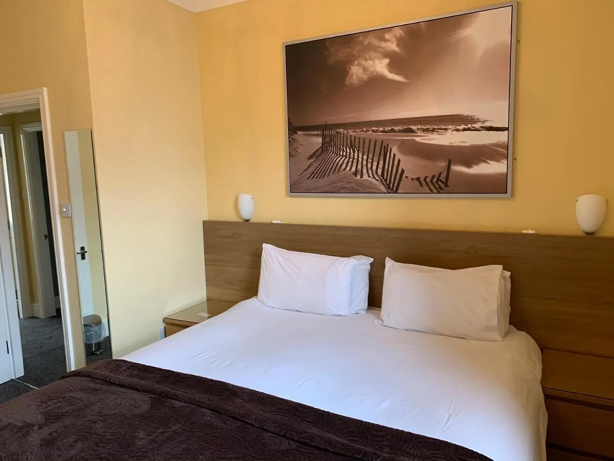 Chiltern Holiday Apartments Whitby