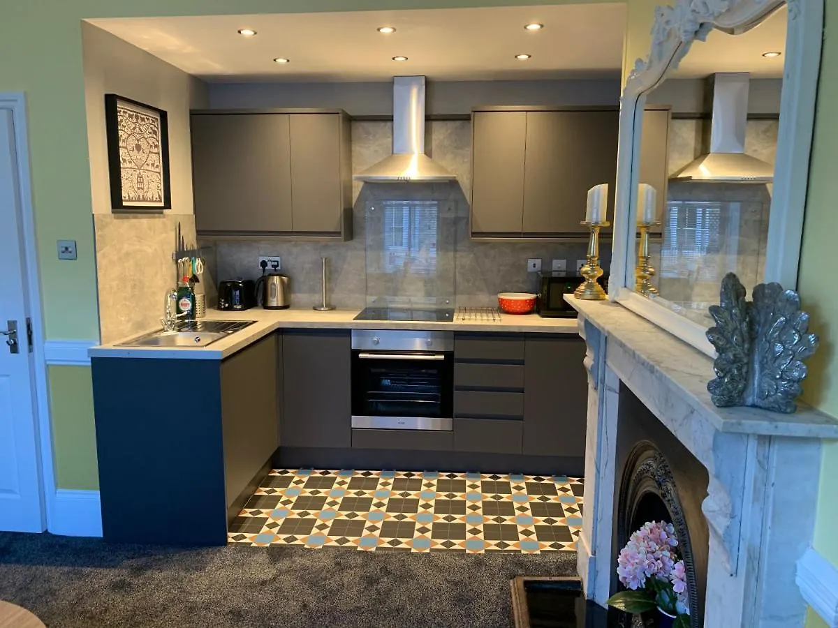 Chiltern Holiday Apartments Whitby