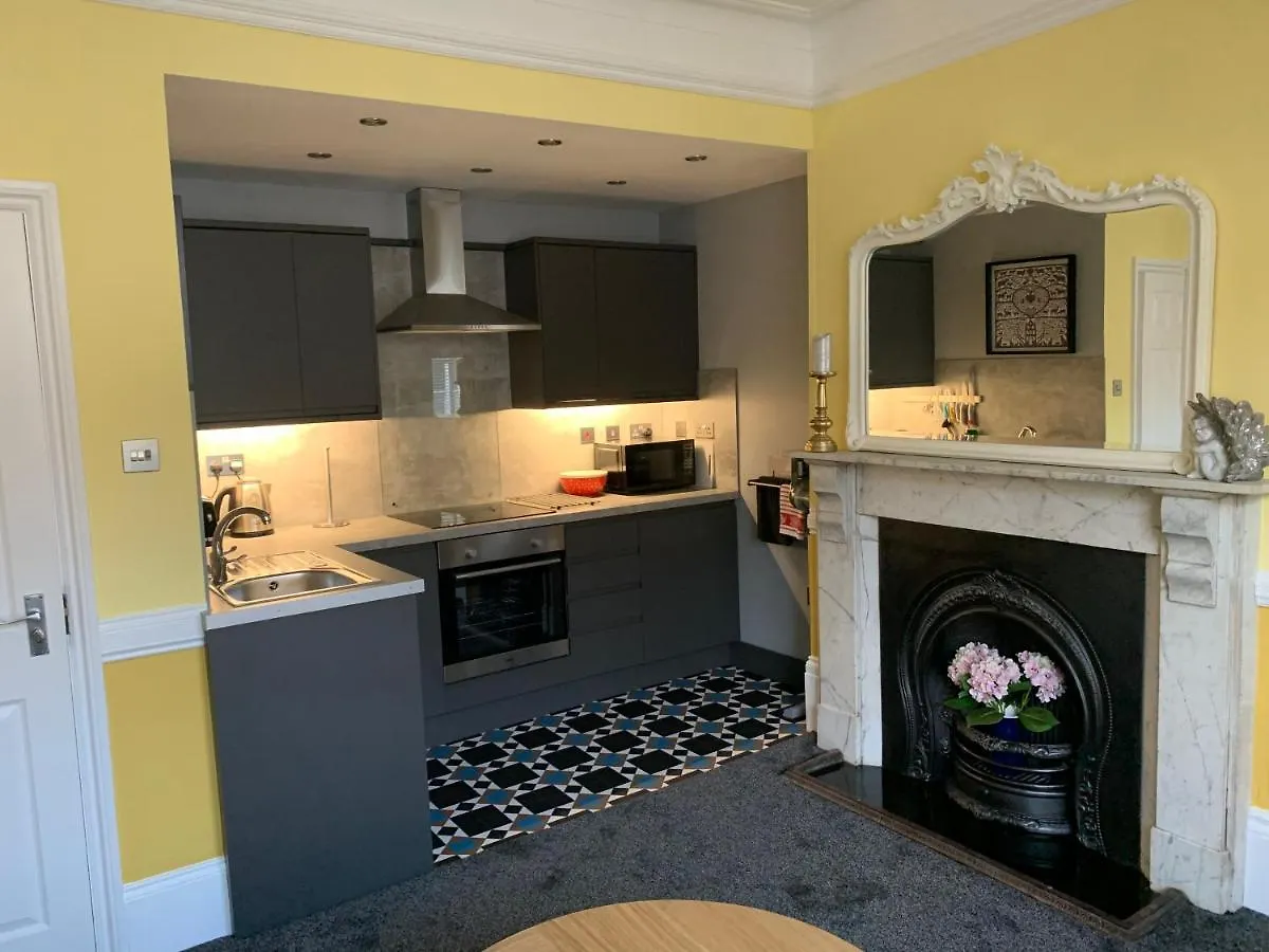 Chiltern Holiday Apartments Whitby